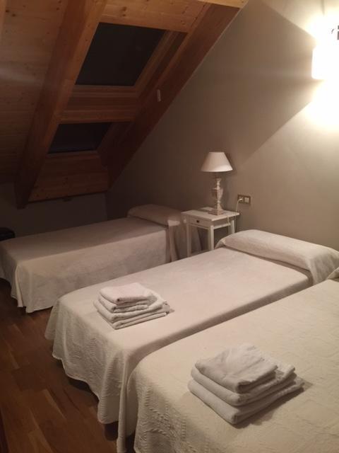 Atico Balcon De Jaca II Apartman Kültér fotó