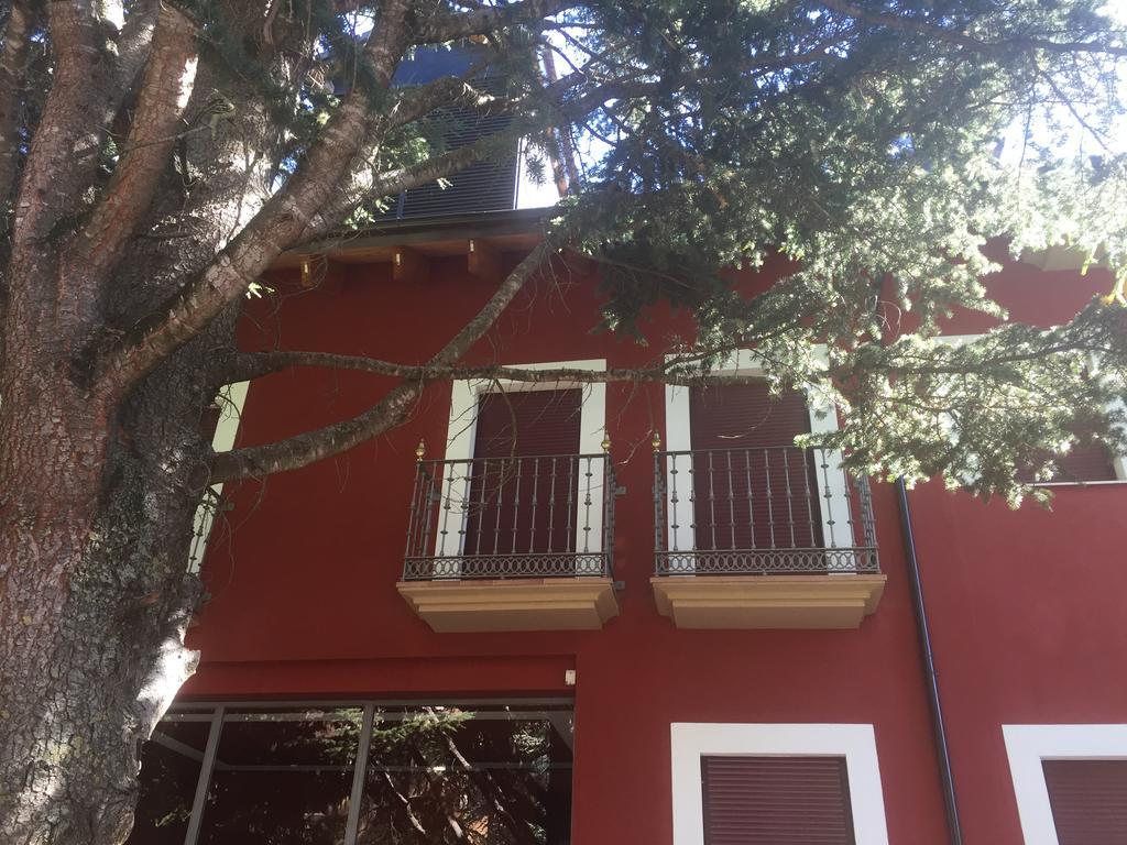 Atico Balcon De Jaca II Apartman Kültér fotó